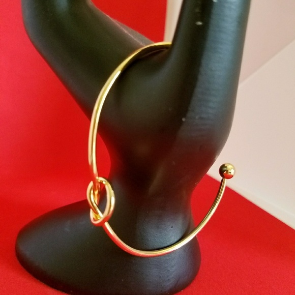 🎉HOST PICK🎉 Gold Love Knot Bangle Bracelet - Picture 2 of 5